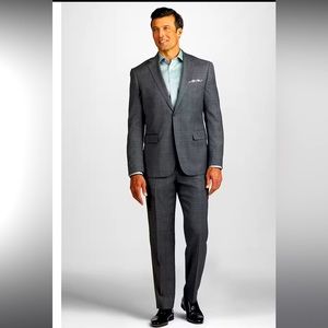 Joseph Abboud  Guabello suit size 44R/37R